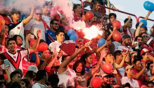 La afición de Veracruz entona cánticos previo al juego vs América 