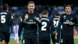 Ramos celebra un gol del Real Madrid con sus compañeros