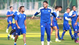 Jesús Corona, durante un entrenamiento con Cruz Azul