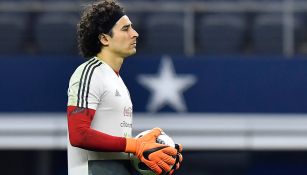 Ochoa, durante un entrenamiento con el Tri