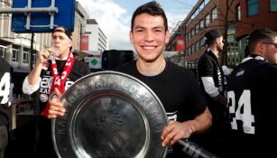 Chucky Lozano presume título del PSV en la Eredivisie