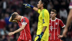 Thomas Müller y James Rodríguez, en lamento en el juego vs Real Madrid
