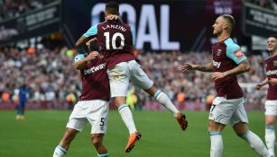 Lanzini celebra su golazo contra Everton 