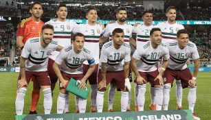 El Tri posa previo a un juego amistoso