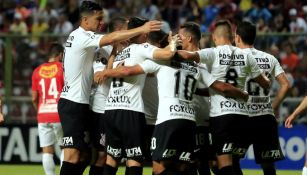 Corinthians festeja pase a Octavos de Final de Copa Libertadores