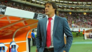 Almeyda, durante un partido de Chivas en el Akron