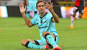 Carlos Izquierdoz, durante un partido contra Atlas 