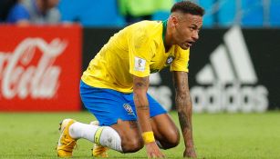 Neymar se lamenta tras la eliminación de Brasil ante Bélgica