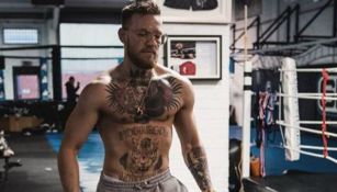 McGregor durante entrenamiento en el gimnasio 