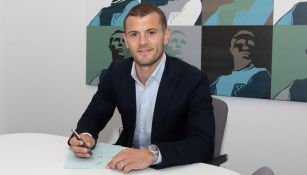 Jack Wilshere firma su contrato con el West Ham