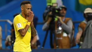 Neymar en lamento durante partido de Brasil