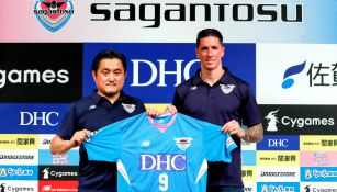 Niño Torres, presentado oficialmente como jugador del Sagan Tosu