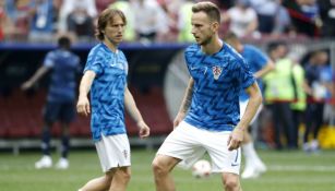 Luka Modric e Iván Rakitic, en un entrenamiento con Croacia