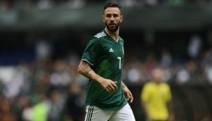 Layún durante un partido de México en el Mundial