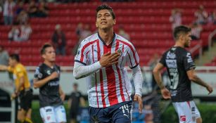 Ángel Zaldívar festeja su gol contra Necaxa