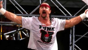 Terry Funk en Monday Night RAW