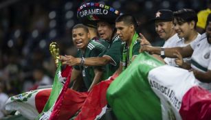 Aficionados de México durante el partido vs Uruguay