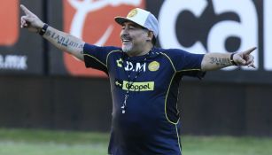 Maradona durante práctica de Dorados 