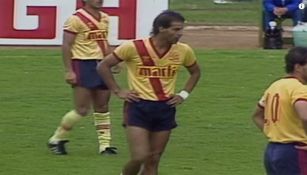 Figueroa, en el juego de Ida de la Semi vs América en la temporada 1987-1988
