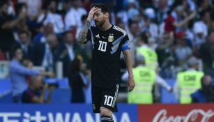 Messi se toca la cara tras el Argentina vs Islandia en Rusia 2018