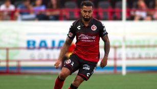 Velázquez, durante un partido de Tijuana