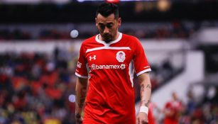 Rubens Sambueza en lamento durante partido de Toluca