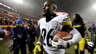 Le'Veon Bell, durante un juego con Steelers