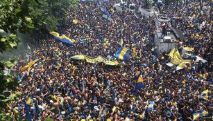 Aficionados de Boca fuera del hotel de concentración del equipo