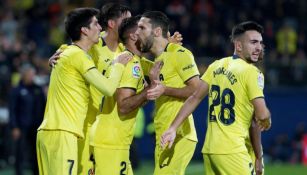 Jugadores del Villarreal festejan gol vs Betis