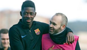 Iniesta y Dembélé, durante una práctica del Barça