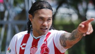 Gullit Peña durante un encuentro contra Morelia