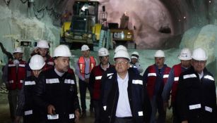 AMLO y Espriú hacen un recorrido por las obras del Metro