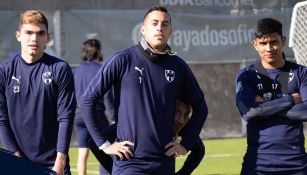 Jugadores de Rayados en un entrenamiento