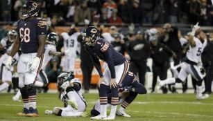 Cody Parkey se lamenta tras fallar un gol de campo