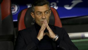 Pedro Caixinha durante un juego del Cruz Azul