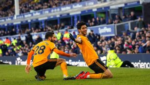 Jiménez festeja gol con Wolves