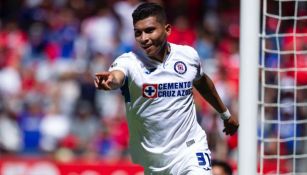 Orbelín Pineda festeja su gol ante Toluca