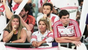 Aficionados de River Plate desilusionados al suspenderse la Superfinal