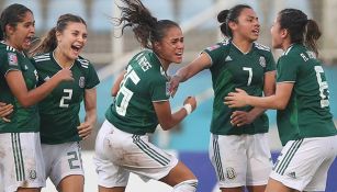 Selección Mexicana Femenil festeja gol