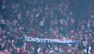 Aficionados de Chivas en el estadio