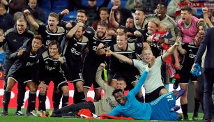 Los jugadores del Ajax festejan tras eliminar al Real Madrid 