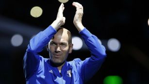 Zidane aplaude en un evento