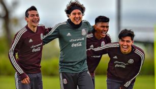 Lozano, Ochoa, Gallardo y Gutiérrez en la concentración del Tri