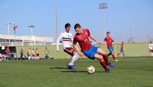 Macías, durante el partido vs Rep. Checa