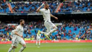 Benzema festeja gol con el Real Madrid