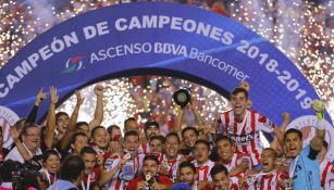 Jugadores del Atlético festejan campeonato