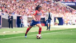 Kenti Robles durante un juego del Atlético de Madrid