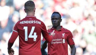 Sadio Mane y Jordan Henderson, después del partido