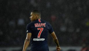 Mbappé en un partido con el PSG 