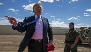 Donald Trump durante su visita en Calexico